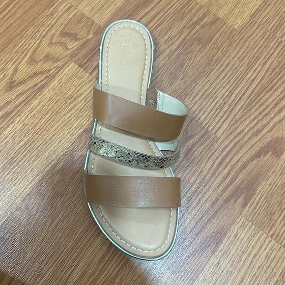 Guess sandals - Picture 3 of 4